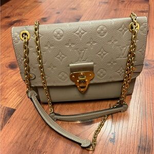 Louis Vuitton Vavin PM Tourterelle Grey Gold Shoulder Bag w. Monogram Embossing